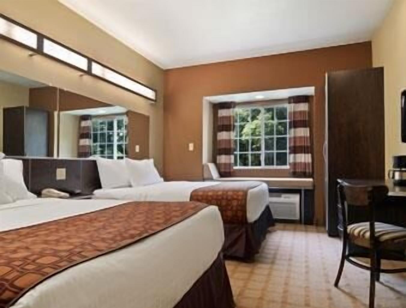 Microtel Inn & Suites By Wyndham Manchester - Newly Renovated Eksteriør bilde