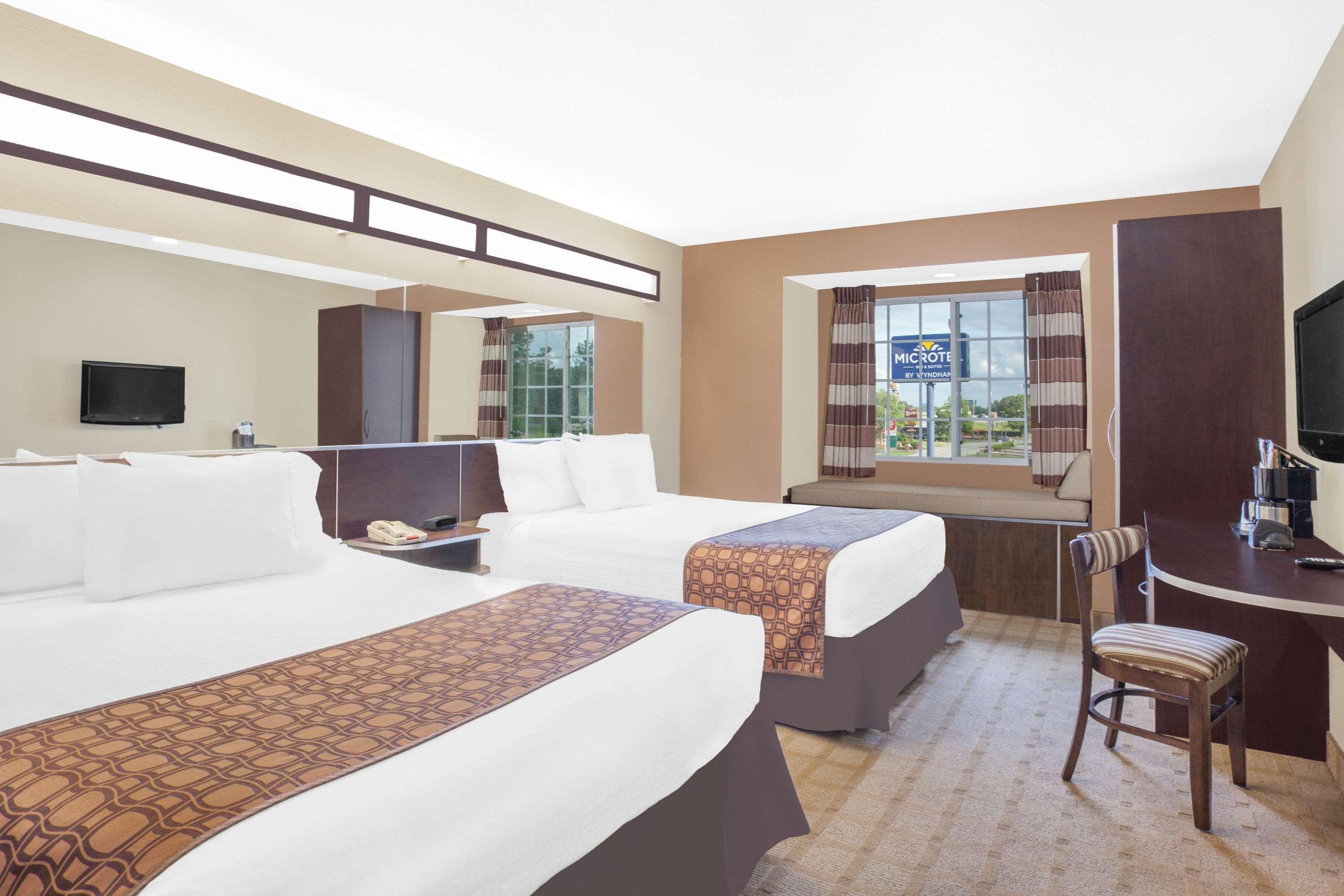Microtel Inn & Suites By Wyndham Manchester - Newly Renovated Eksteriør bilde