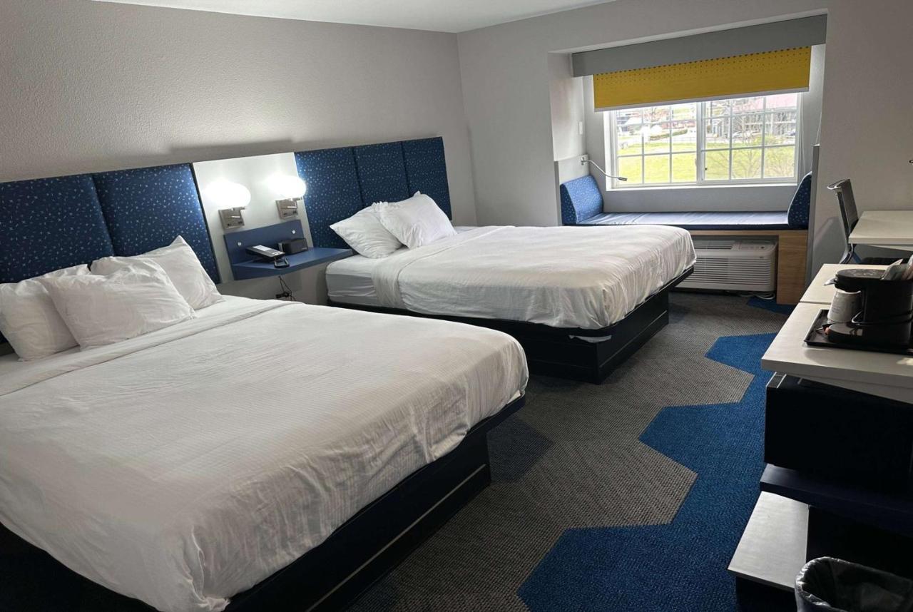Microtel Inn & Suites By Wyndham Manchester - Newly Renovated Eksteriør bilde