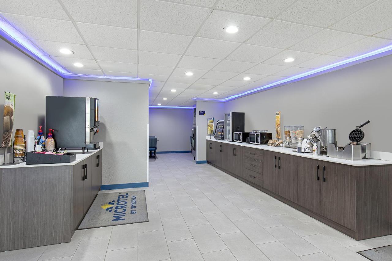 Microtel Inn & Suites By Wyndham Manchester - Newly Renovated Eksteriør bilde