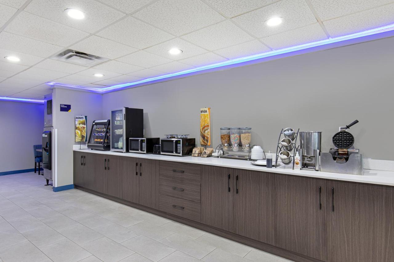 Microtel Inn & Suites By Wyndham Manchester - Newly Renovated Eksteriør bilde