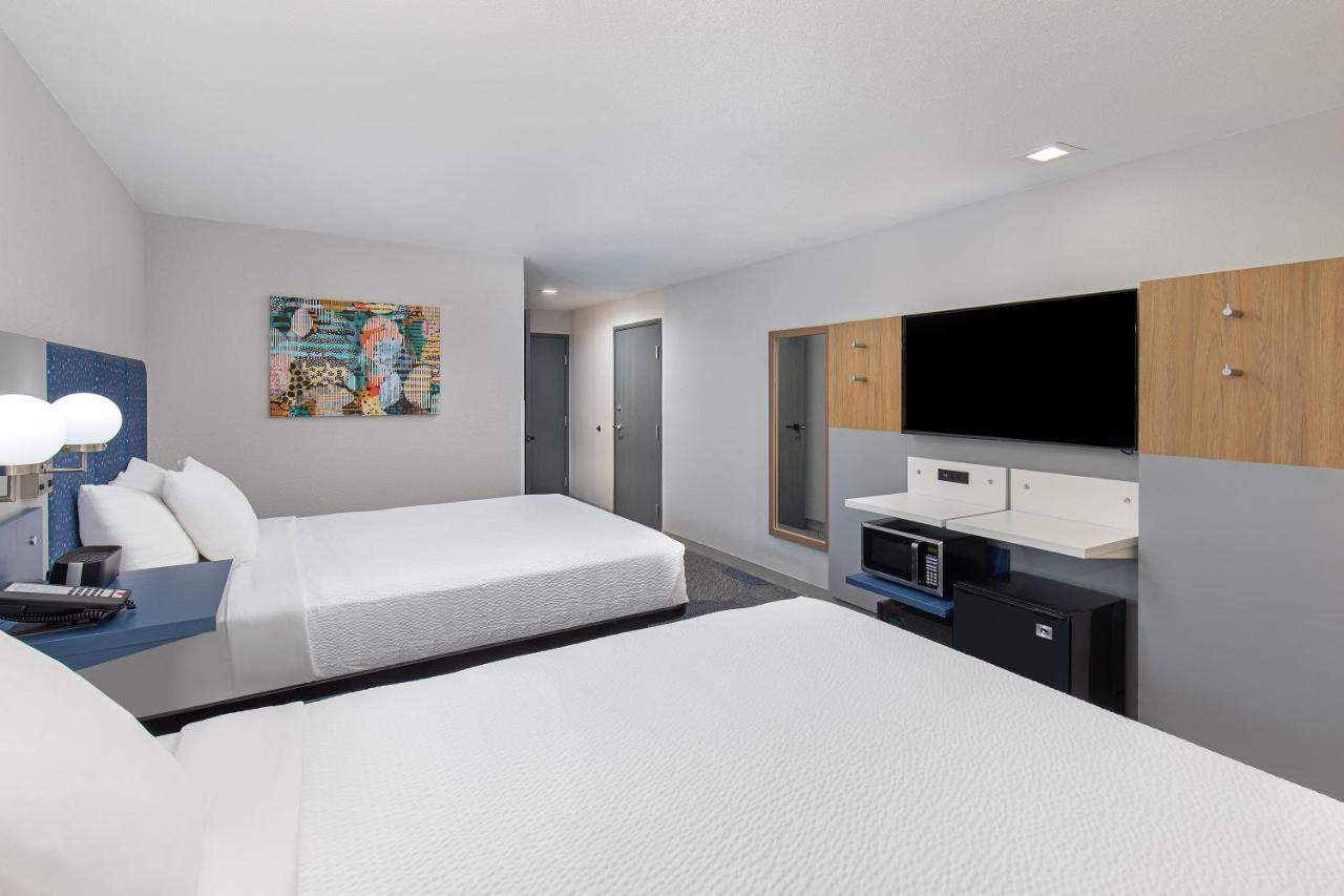 Microtel Inn & Suites By Wyndham Manchester - Newly Renovated Eksteriør bilde