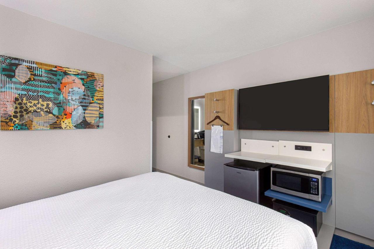 Microtel Inn & Suites By Wyndham Manchester - Newly Renovated Eksteriør bilde